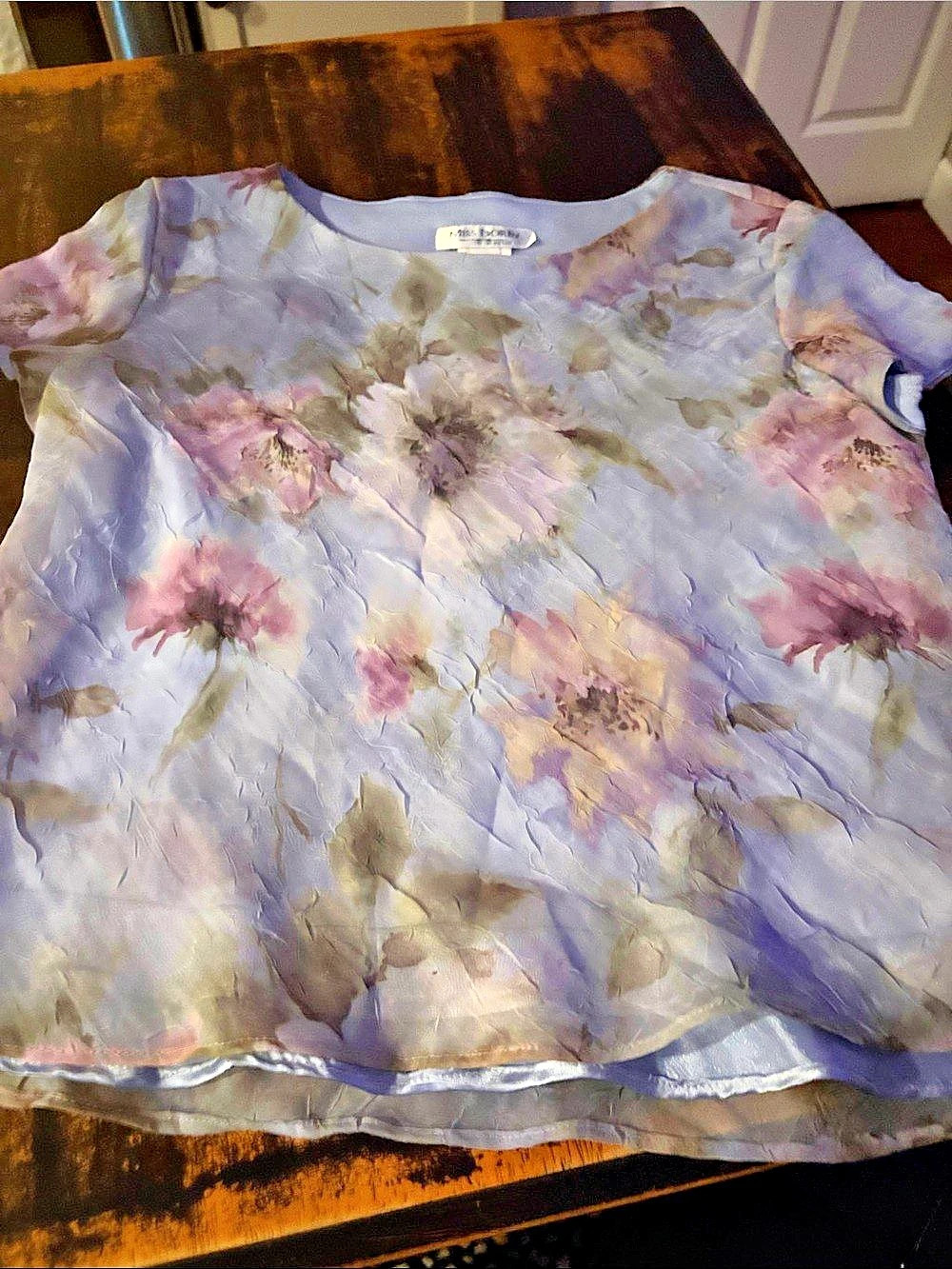 Miss Dory Petite Floral Blouse in Purple & Pink Size 6P Silky